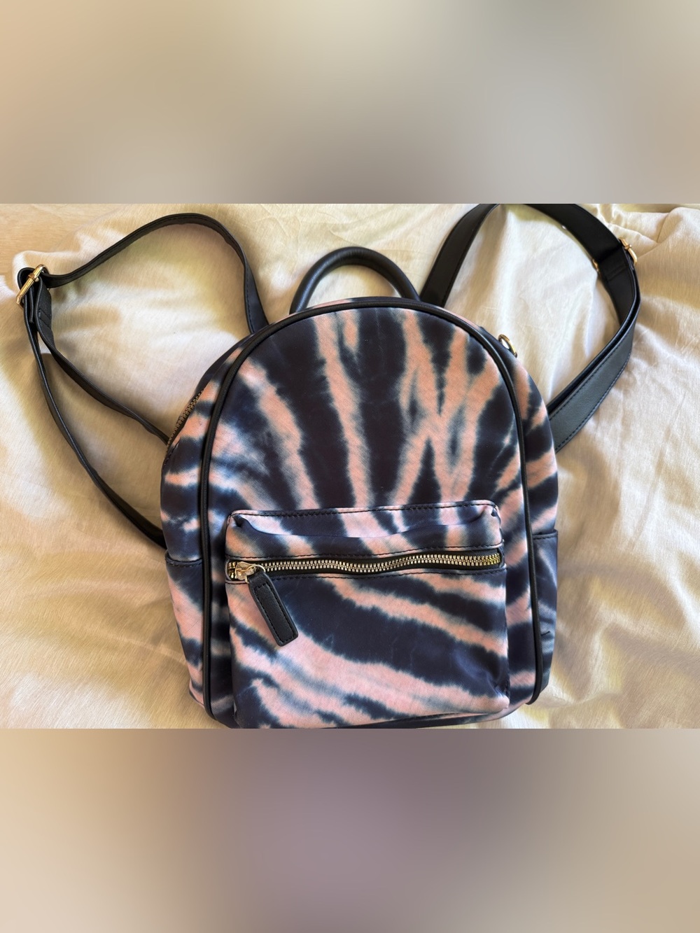 Like dreams Tie-Dye Mini Backpack in Pink and Navy
